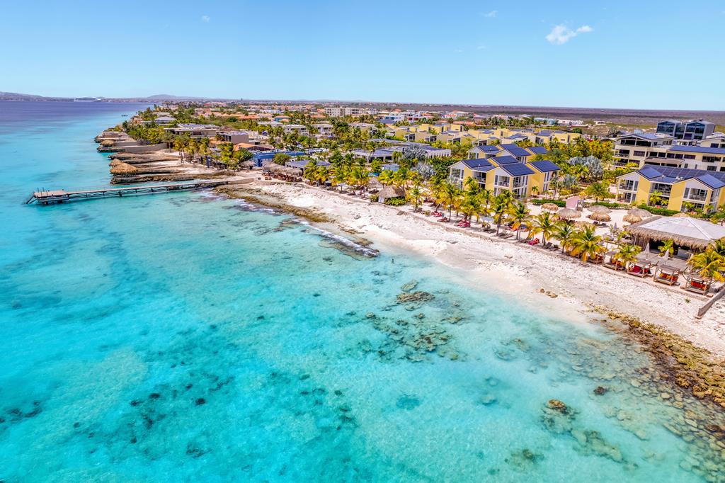 Delfins Beach Resort Bonaire Tapestry Collection by Hilton Belnem 4 sterren